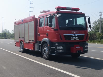 江特牌JDF5160GXFAP40型压缩空气泡沫消防车（德国曼恩3.2立方水，0.559立方泡沫）